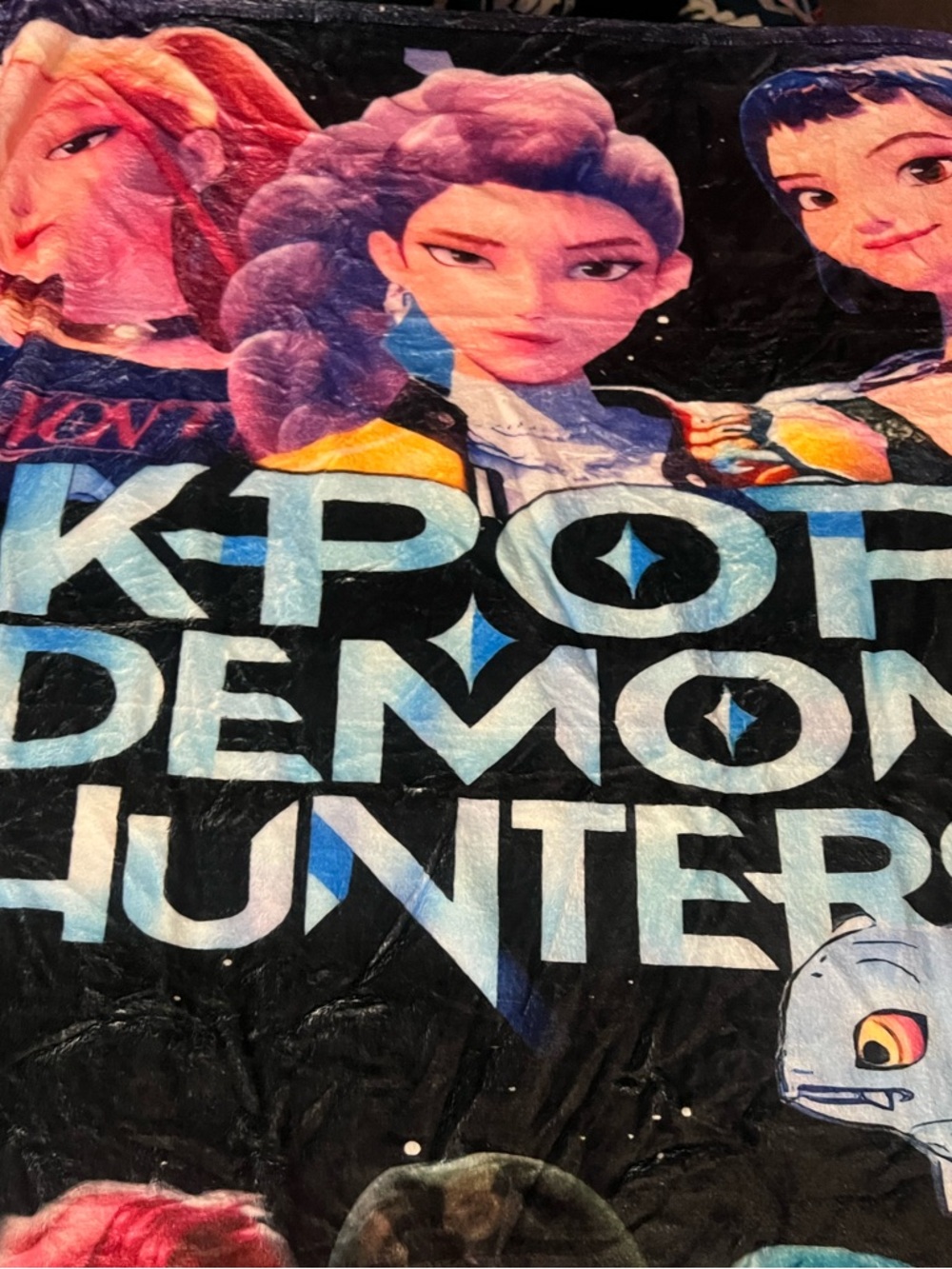 🤍New Kpop Demon Hunters Throw Blanket🤍 - Picture 3 of 4